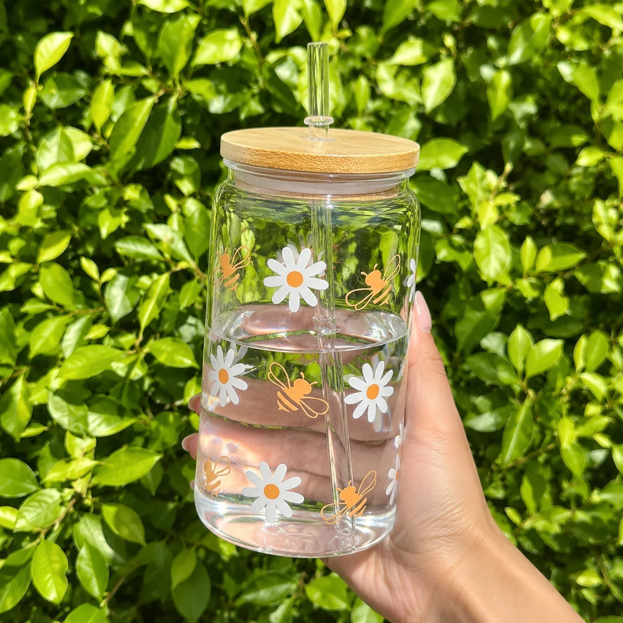 Cute Bee Daisy Glass Tumbler with Bamboo Lid & Straw, Reusable Iced Coffee Cup for Women, Home Office Travel Picnic